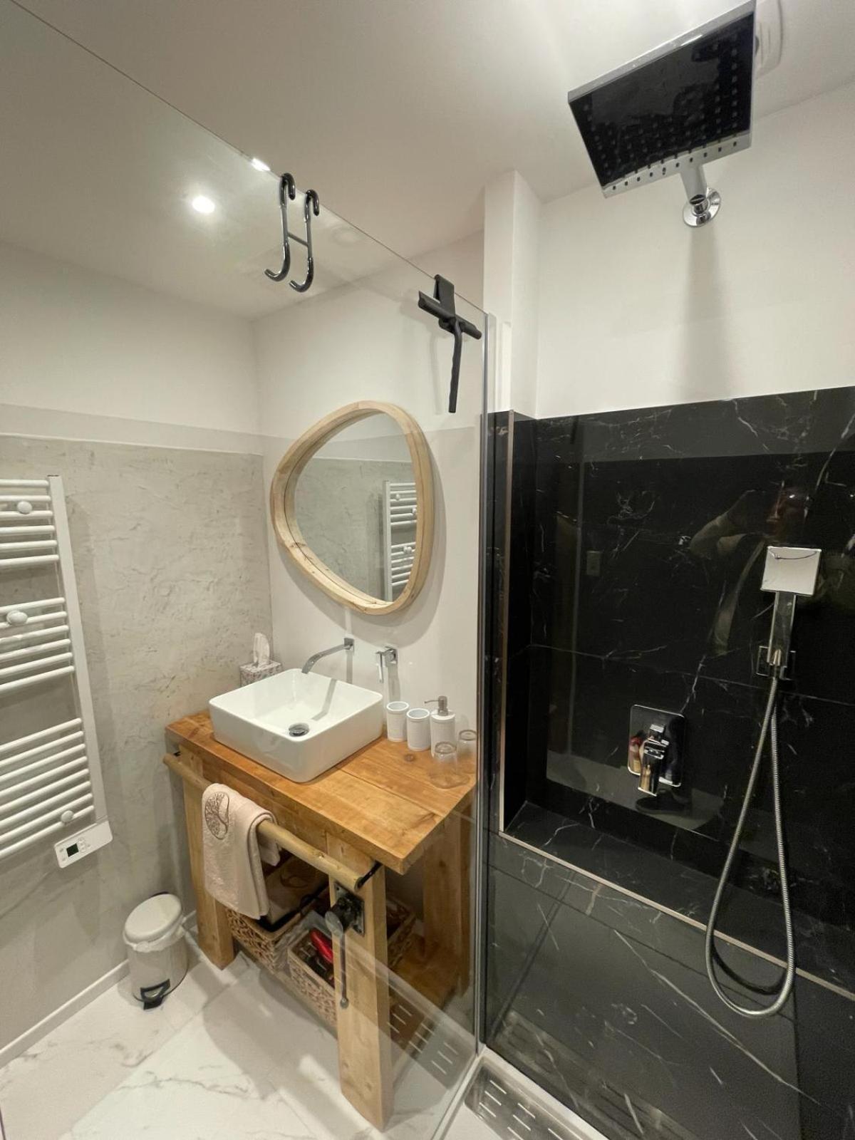 Maison Cosy, 2 Chambres, Adossee Aux Remparts Aigues-Mortes Esterno foto